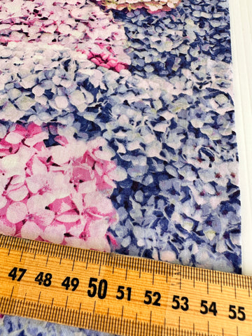 1.5m LEFT: Modern Fabric Quilt Cotton 2016 Patty Reed for Fabric Traditions Savannah Hydrangeas