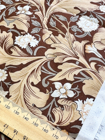 LAST 1/2m : Modern Fabric Quilt Cotton William Morris Rose & Hubble Leicester 56cm Wide x 1m Long