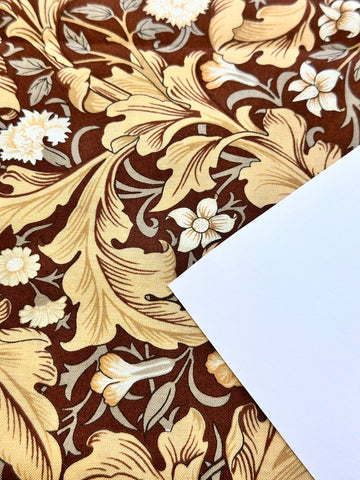 LAST 1/2m : Modern Fabric Quilt Cotton William Morris Rose & Hubble Leicester 56cm Wide x 1m Long