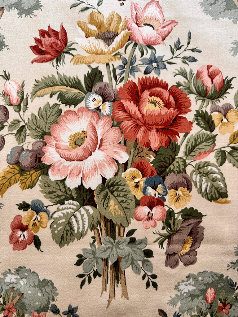 Vintage Fabric Sanderson Chatsworth Cotton Sateen Delicious Floral w/ Vine 60cm Wide