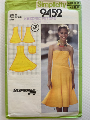 SUPER JIFFY STRAPLESS DRESS OR TOP: Simplicity 1980 size 16 bust 97cm *9452