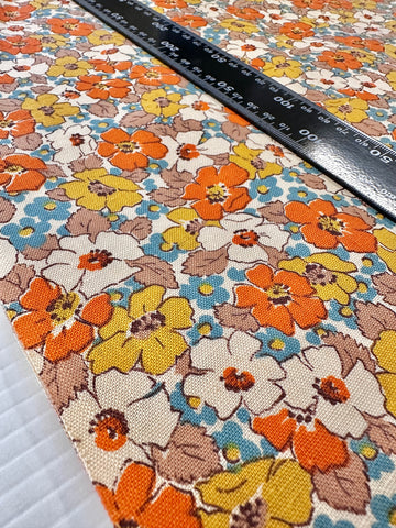 Vintage Fabric 1940s Classic Bright Floral on Cream Cotton 88cm Wide