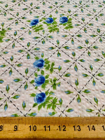 Vintage Fabric 1960s Hippie Meadow Flowers on Cream Cotton Plisse 88cm Wide