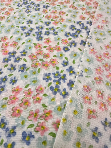 LAST PIECE Vintage Fabric 1960s All Over Small Fresh Flowers Cotton 88cm x 50cm