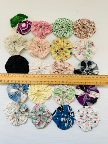 20 x 6-7cm Vintage Suffolk Puffs Yo-Yos 1920s 1930s Fabrics Mid-Century Rescued *11051