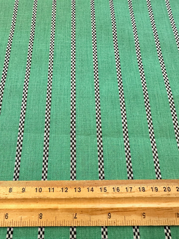 FAT QUARTER Vintage Fabric 1930s Classic Black & White Check on Green Crispy Cotton 44cm x 50cm