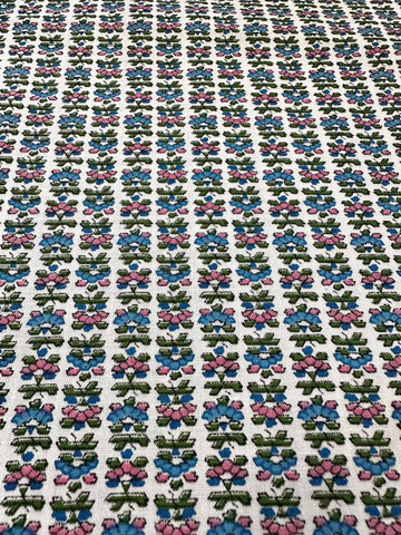 Vintage Fabric 1950s 60s Crispy Cotton w/ Small Buti Style Flowers 88cm Wide