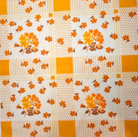 FAT QUARTER Vintage Fabric 70s Bright Orange Floral Spots Sheeting 50cm x 50cm