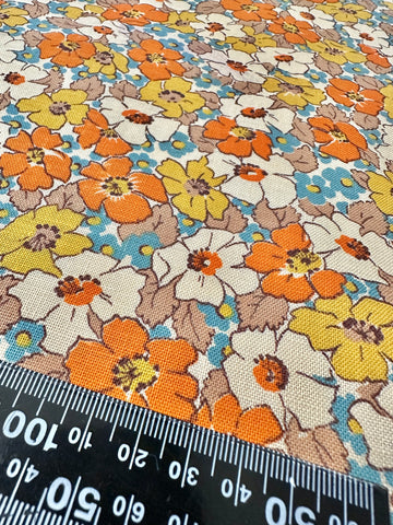 Vintage Fabric 1940s Classic Bright Floral on Cream Cotton 88cm Wide