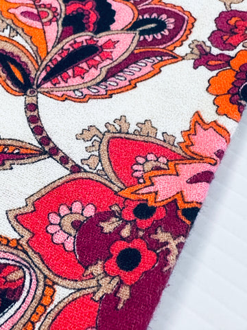 Vintage Fabric 1960s Bright Retro Psychedelic Stylised Paisley White Cotton 88cm Wide