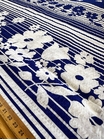 Vintage Tablecloth Crispy Unused Cotton Seersucker 1970s Blue & White 136cm x 122cm
