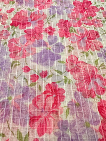 Vintage Fabric 1960s Bright Pink Lavender Floral on Textured Blend 88cm Wide