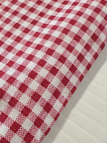 Modern Fabric 2000s Quality Sheridan Cotton Sheeting Red White Gingham 100cm Wide