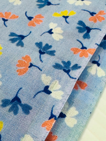 Vintage Fabric 1980s Sky Blue Cotton w/ Simple Flowers 88cm Wide
