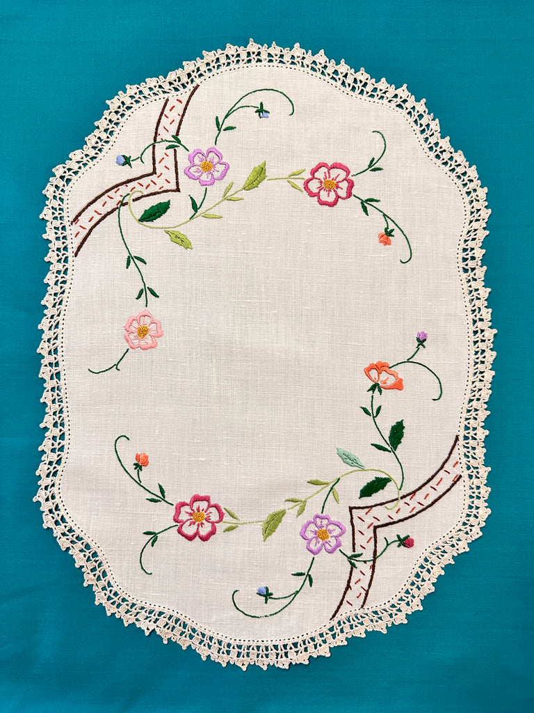 Vintage Hand Worked Large Embroidered Doily Centrepiece Upcycle 45cm x 33cm