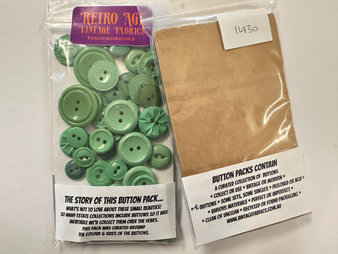 40 x SMALL-MEDIUM GREEN BUTTONS: Bulk Vintage Modern Art Deco Green