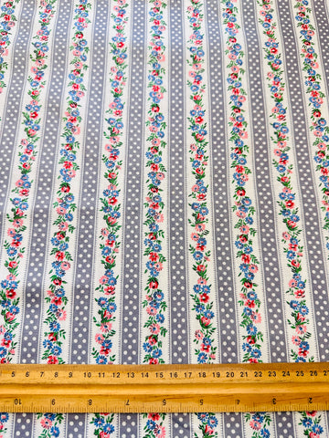 Vintage Fabric 1940s 50s Absolutely Delightful Small Flowers w/ White Dots on Grey Cotton 88cm Wide