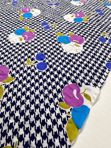 Vintage Fabric 1960s 70s Cherries Apples on Navy Houndstooth Cotton Seersucker 88cm Wide