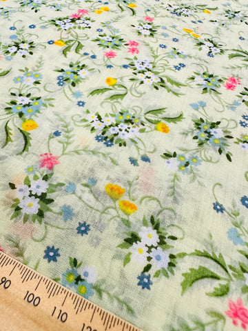 REMNANT: Vintage Fabric 1980s? Pale Grass Green Cotton Blend Voile w/ Sweet Flowers 50cm x 30cm