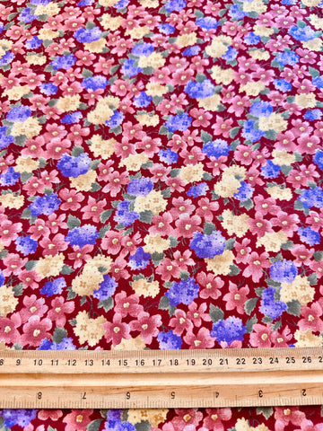 FAT QUARTER Vintage? Modern? Fabric Quilt Cotton Country Floral on a Burgundy Base 50cm x 50cm