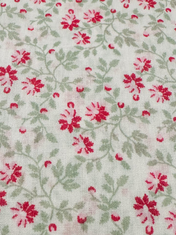 REMNANT Modern Fabric 2000s Pretty Pink & Green Botanical on White 54cm x 34cm