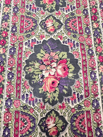Vintage Fabric Cotton Lawn w/ Roses & Detailed Cameos 80s? 88cm Wide