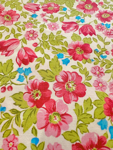 FAT QUARTER Vintage Fabric Cotton Sheeting 2000s Sheridan Pink + Green Floral 62cm x 50cm
