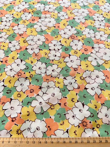 Vintage Fabric 40s 50s Dress Cotton w/ Pretty Floral 88cm Wide