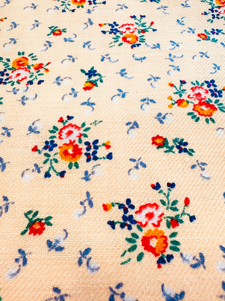 Vintage Fabric 1950s Bright Small Floral on Pale Apricot Brushed Cotton Twill Quality 76cm Wide