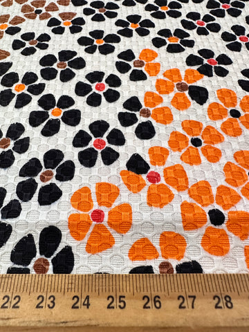 LAST PIECE Vintage Fabric Waffle Weave Cotton 60s Pure Mod Daisies 88cm x 50cm