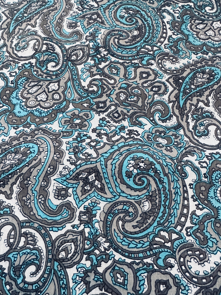 Vintage Fabric 1970s? Soft Viyella w/ Striking Blue Paisley on Pale Grey 90cm Wide