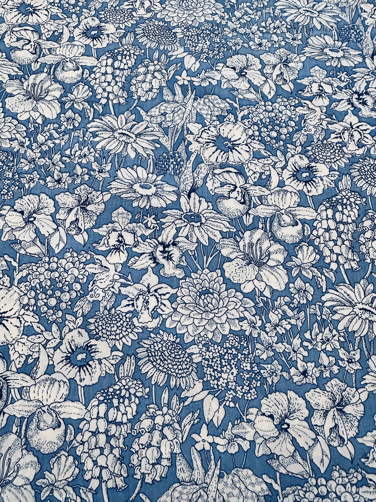 LAST 1/2m: Modern Fabric White Floral on Dusky Blue Cotton Poplin 112cm x 50cm