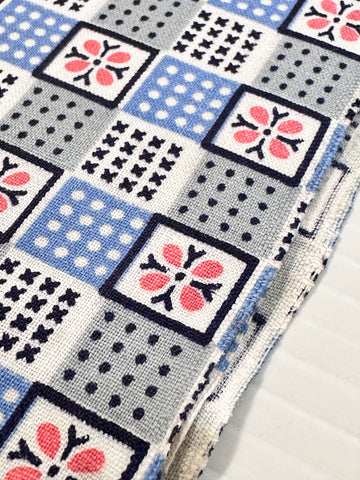 Vintage Fabric 1940s 50s Small Squares Crisp Cotton 86cm Wide