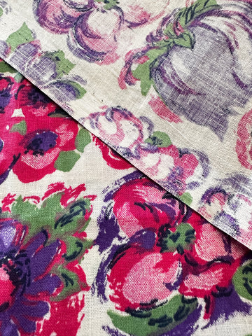 Vintage Fabric Spectacular 1950s Crispy Cotton w/ Bright Flowers 88cm