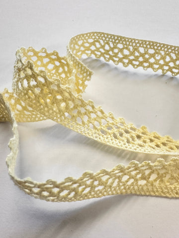 Vintage Woven Crochet Style Lemon Cotton Trim 1960s 15mm Wide