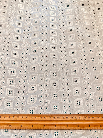 Vintage Fabric 60s 70s Light Weight Cotton Broderie Anglaise 82cm Wide
