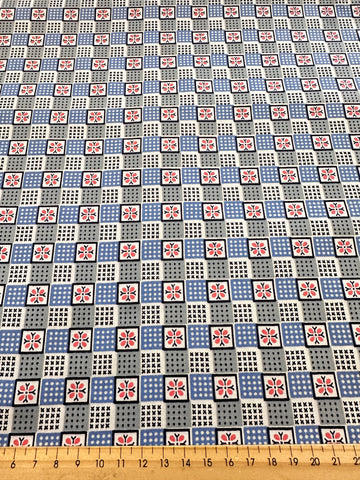 Vintage Fabric 1940s 50s Small Squares Crisp Cotton 86cm Wide