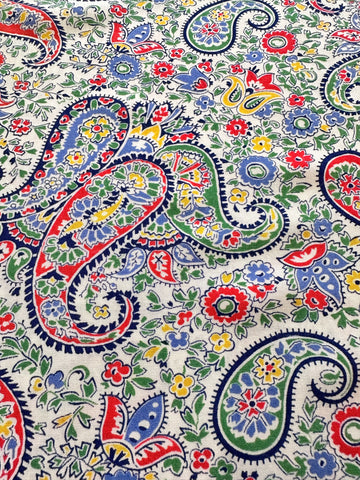 REMNANT Vintage Fabric 1950s Bright Paisley on White Cotton 39cm x 37cm