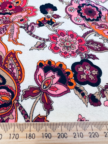 Vintage Fabric 1960s Bright Retro Psychedelic Stylised Paisley White Cotton 88cm Wide