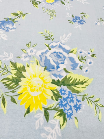REMNANT Modern Fabric 40s Style Light Blue Cotton w/ Delightful Flowers Lazybones? 55cm x 30cm