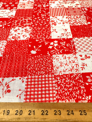 Vintage Fabric 1980s Faux Patchwork Red & White Squares 88cm Wide