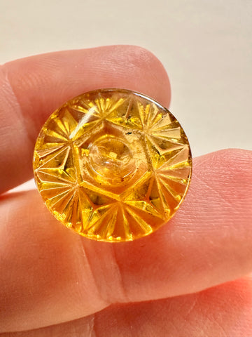 Vintage Button 1950s? Cut Glass in Yellow w/ Shank 18mm