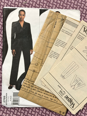 JACKET & PANTS: Vogue American Designer Sewing Pattern DKNY Donna Karan 2002 Size 8-10-12 Complete Uncut *2769