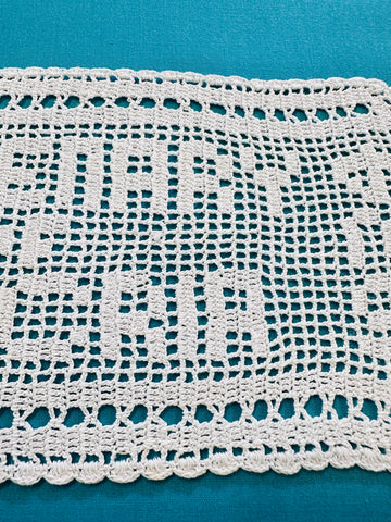 Vintage Hand Crochet Centenary of Victoria Doily 31cm x 12cm