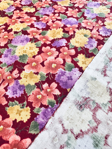FAT QUARTER Vintage? Modern? Fabric Quilt Cotton Country Floral on a Burgundy Base 50cm x 50cm