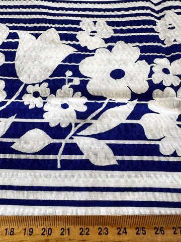 Vintage Tablecloth Crispy Unused Cotton Seersucker 1970s Blue & White 136cm x 122cm