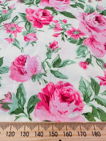 LAST PIECE Modern? Fabric Quilt Cotton Bright Pink Flower Mint Leaves 112cm x 50cm