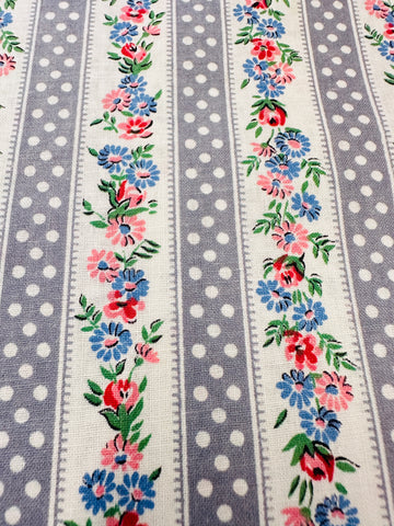 Vintage Fabric 1940s 50s Absolutely Delightful Small Flowers w/ White Dots on Grey Cotton 88cm Wide