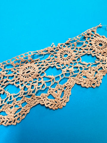 Rare Antique Handmade Crochet Trim 1920s? Pale Taupe 45mm Wide