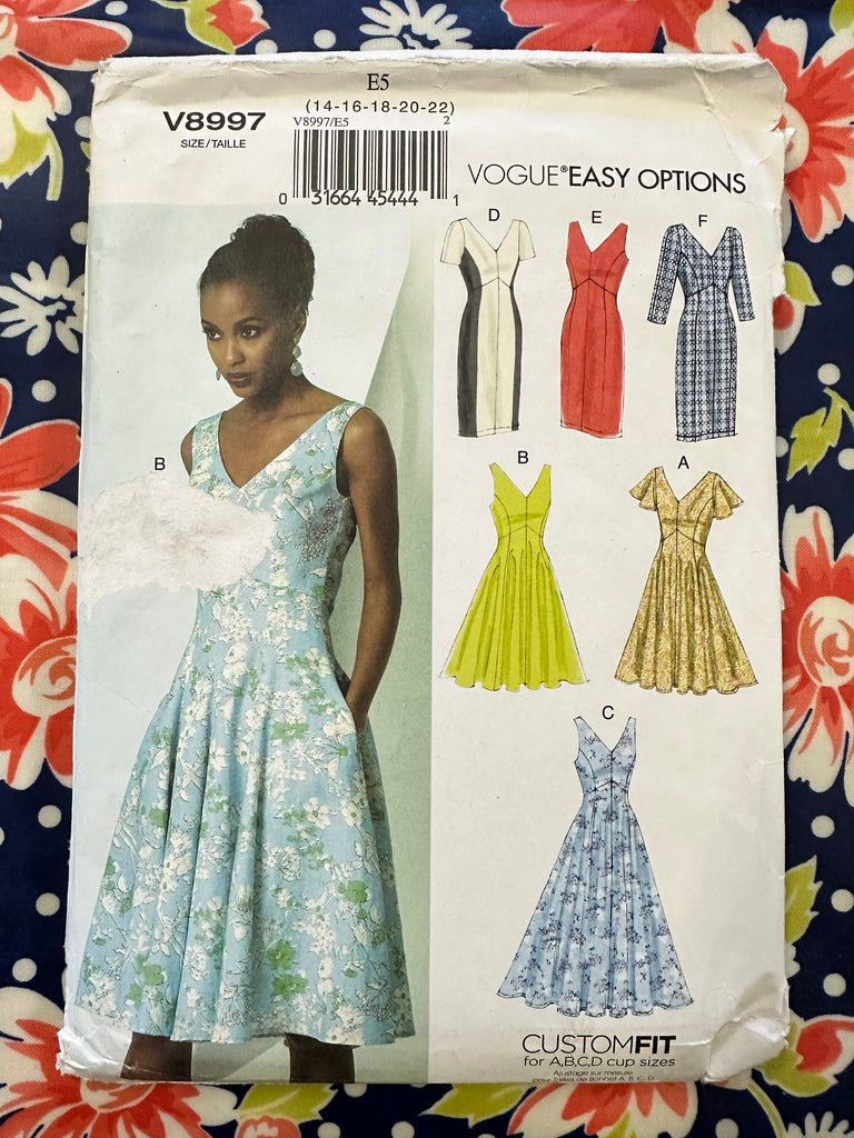 DRESS: Vogue Easy Options Sewing Pattern 2014 Sizes 14-22 Unused FF *V8997
